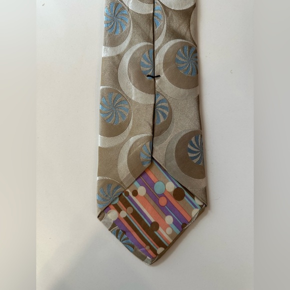 Ted Baker and Ike Behar neckties pinwheels and paisley. - Picture 5 of 8